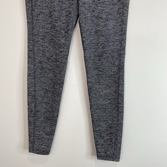 Old Navy Active Go Dry Compression Striped Leggings Soft Black Low Rise Size M - Picture 4 of 11